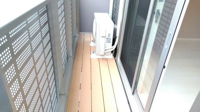 16/27 バルコニー