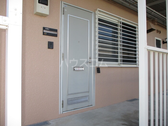 15/17 エントランス