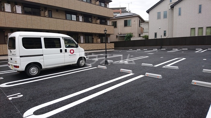 2/4 駐車場