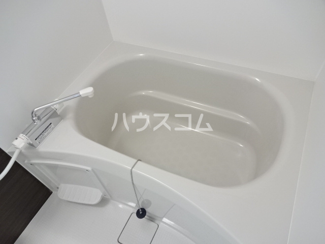 13/30 浴室