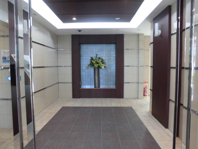 19/29 エントランス