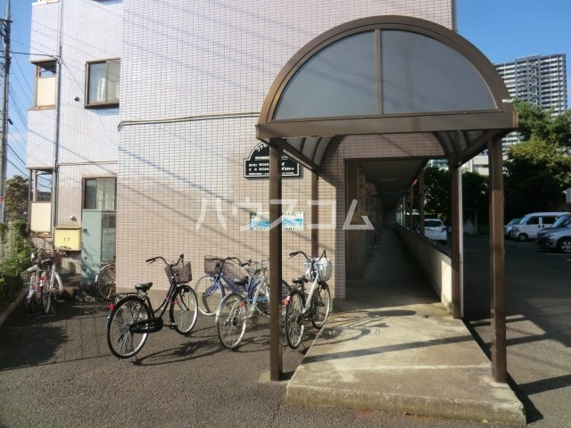 21/30 エントランス