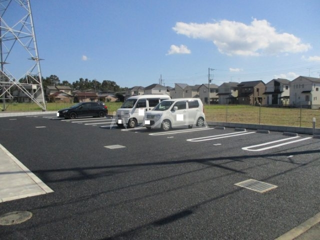 2/4 駐車場