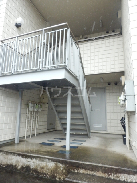 20/29 エントランス