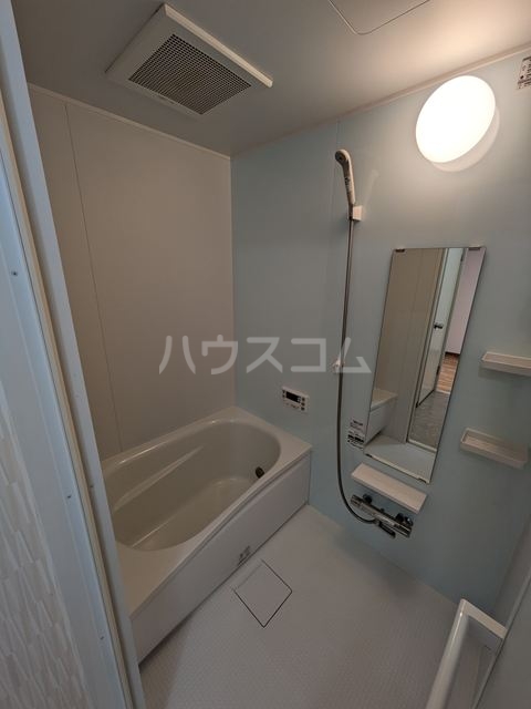 17/30 浴室