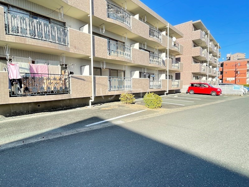 18/26 駐車場