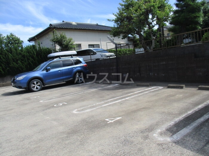 18/19 駐車場