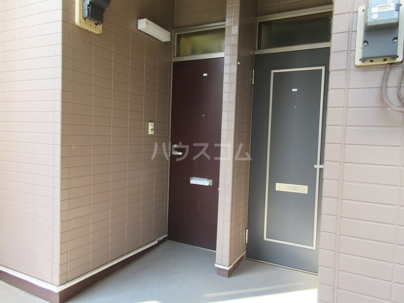 2/4 エントランス