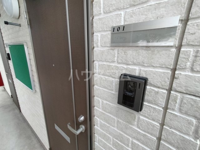 29/30 エントランス