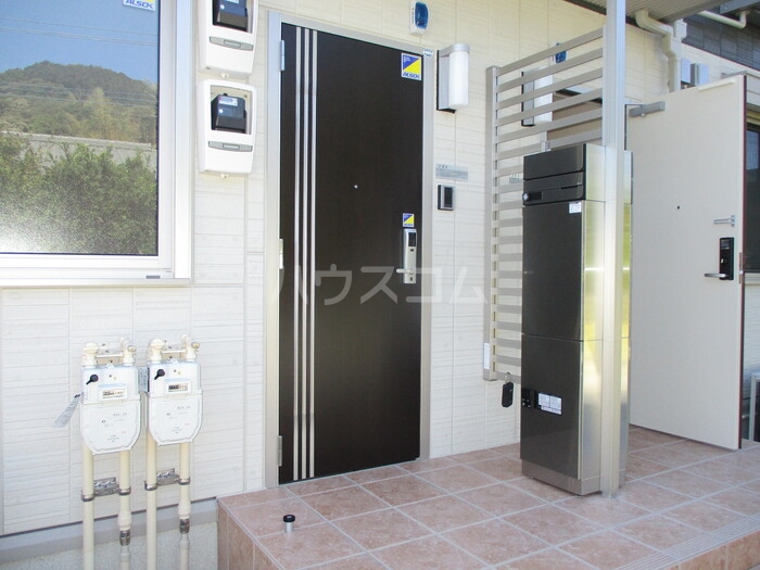 2/4 エントランス