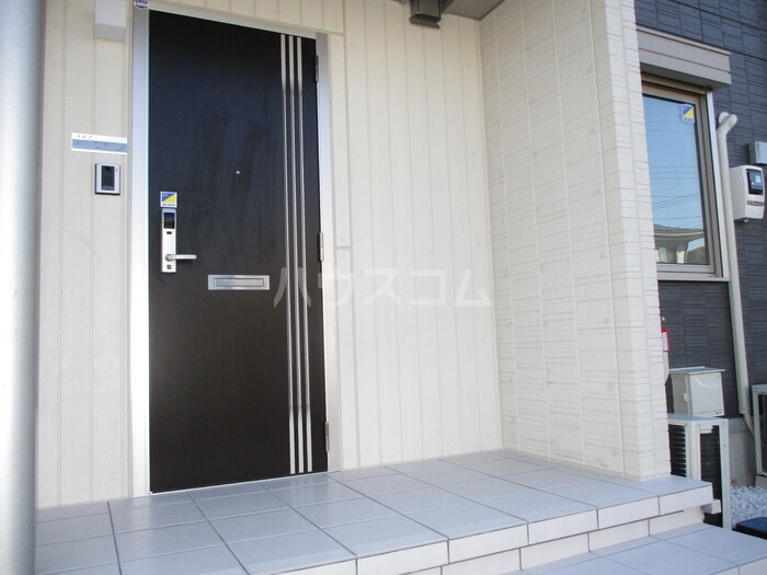 14/16 エントランス