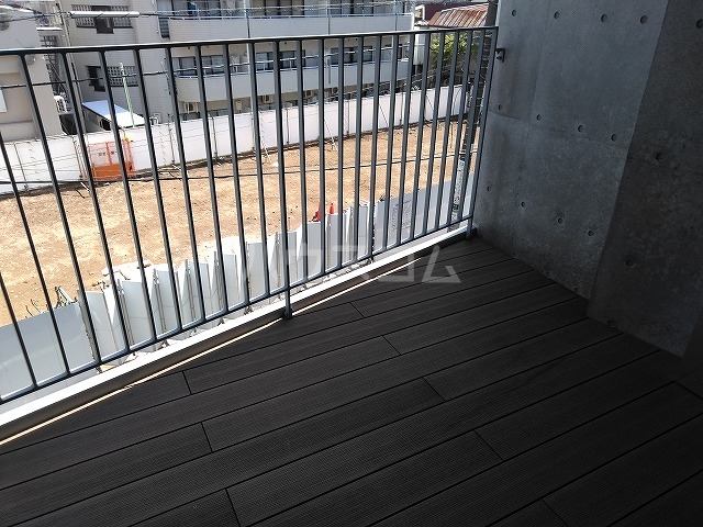 18/30 バルコニー