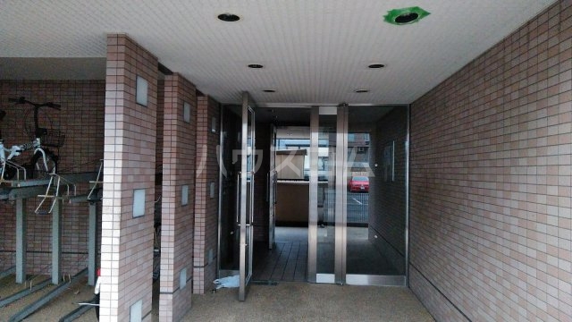 29/30 エントランス