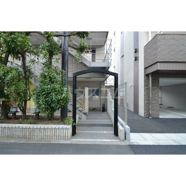 14/24 エントランス