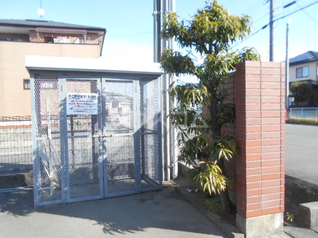 21/30 エントランス