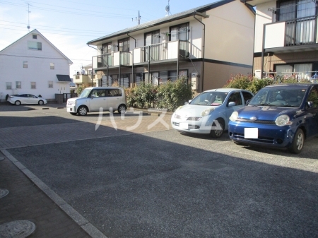 2/2 駐車場