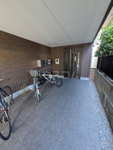 29/30 エントランス