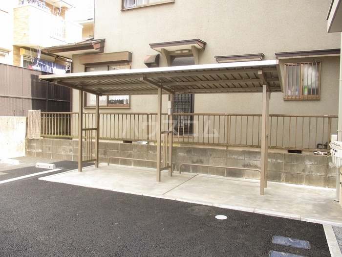 18/19 駐車場