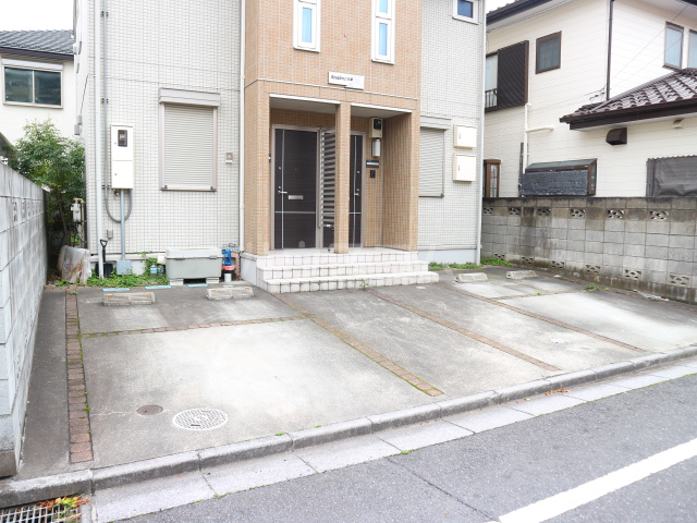 2/8 駐車場