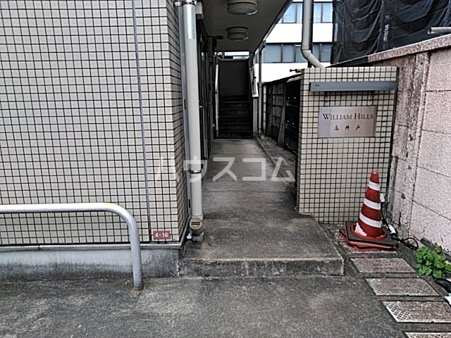 2/3 エントランス
