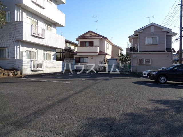 22/22 駐車場