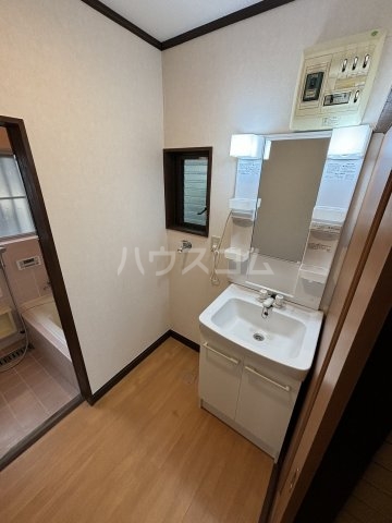 13/25 洗面