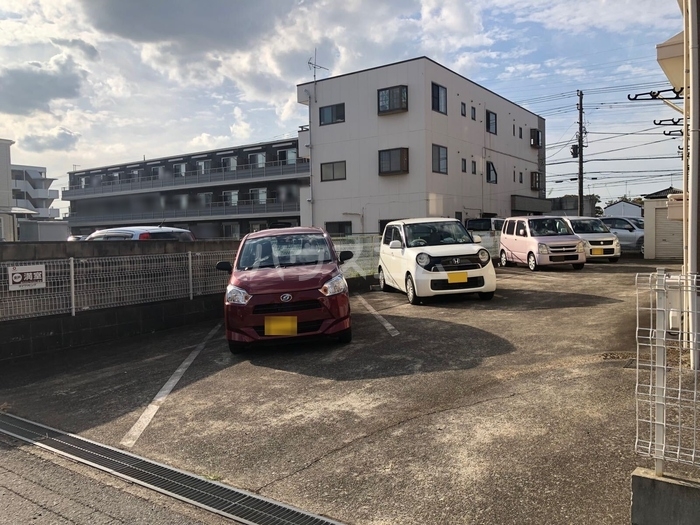 15/16 駐車場