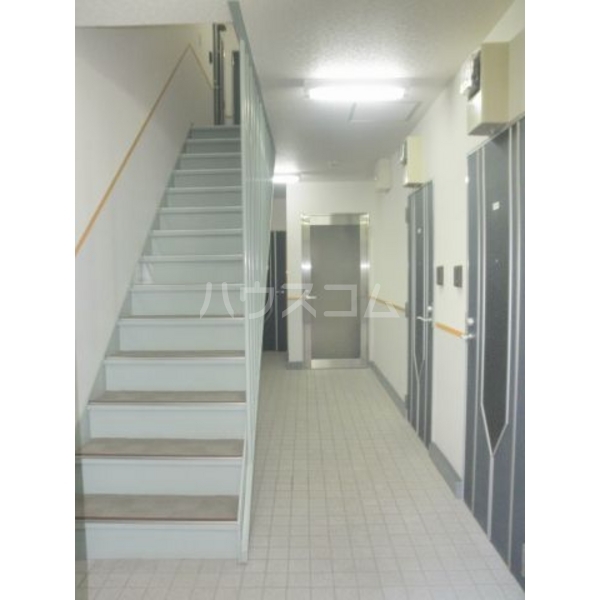 2/7 エントランス