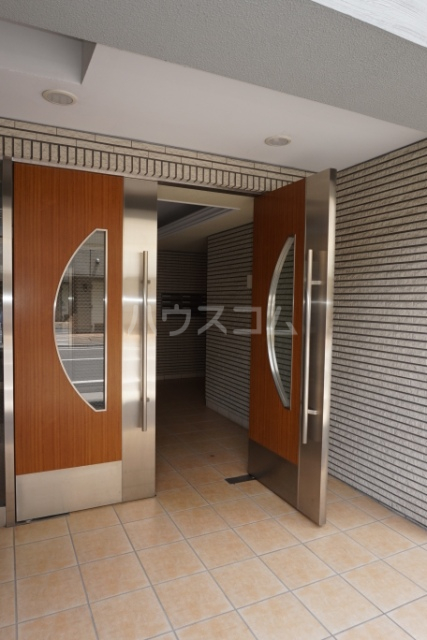 2/11 エントランス