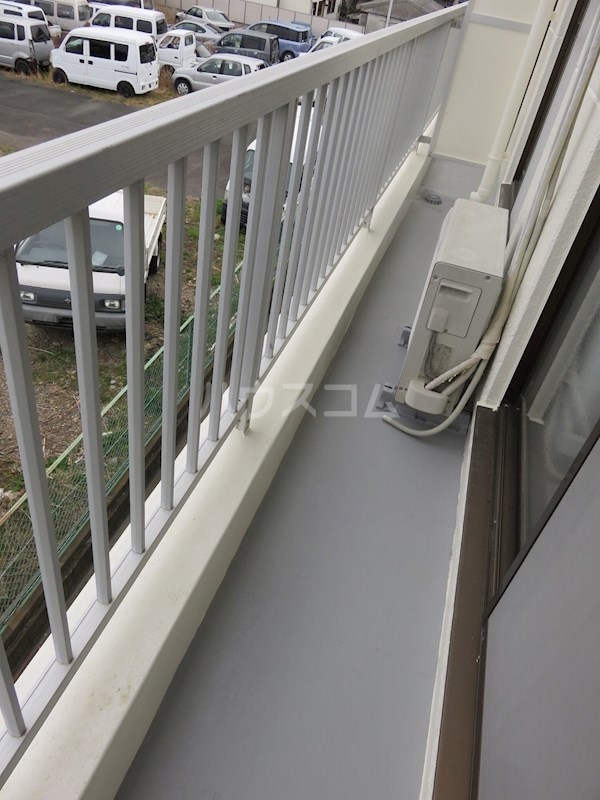 13/18 バルコニー