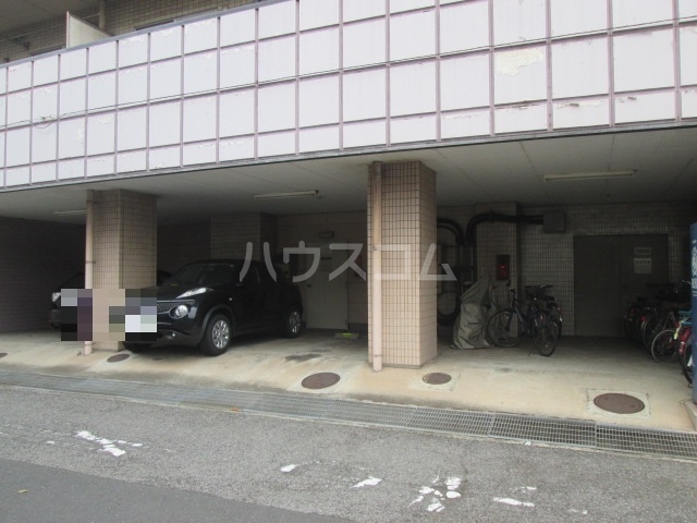 3/5 駐車場