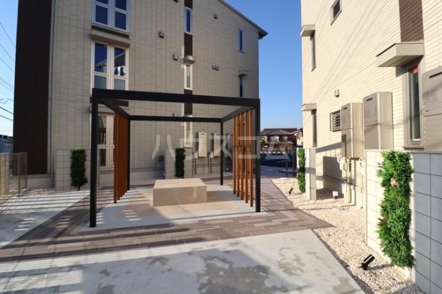 15/18 エントランス