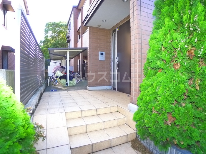 20/25 エントランス