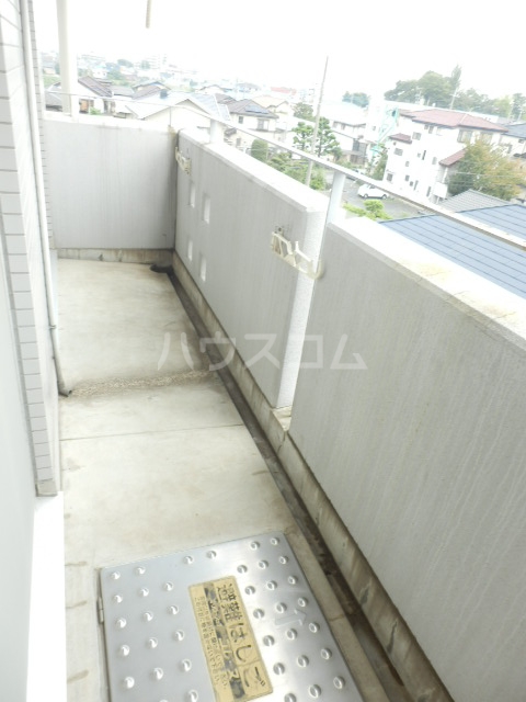 18/28 バルコニー