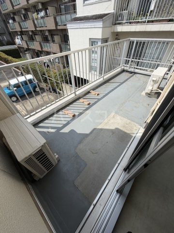 23/30 バルコニー