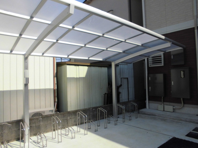 21/30 エントランス