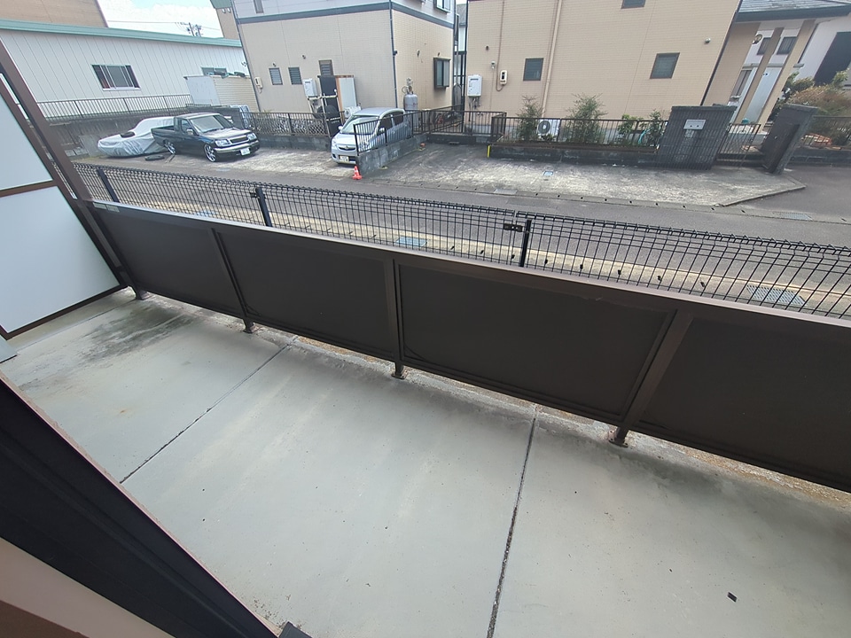 15/23 バルコニー