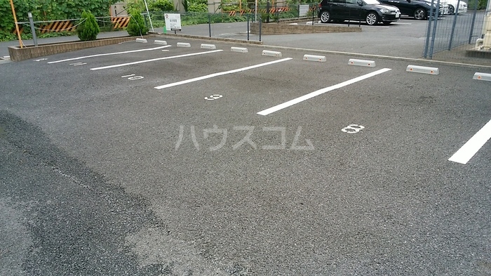 20/23 駐車場