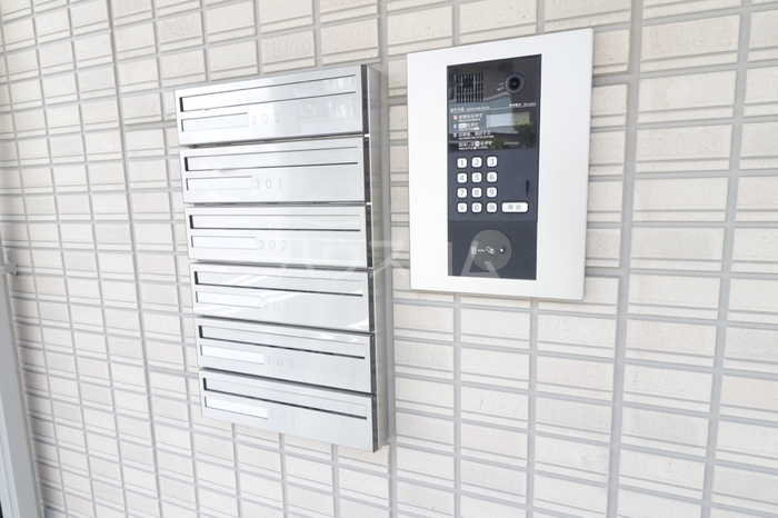 18/20 エントランス