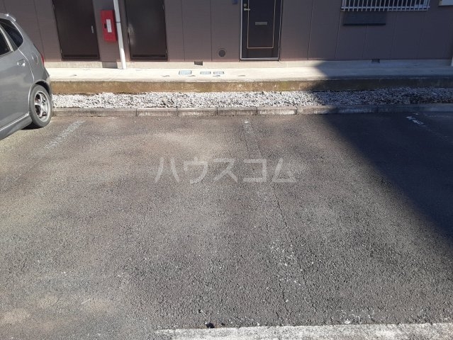 28/30 駐車場