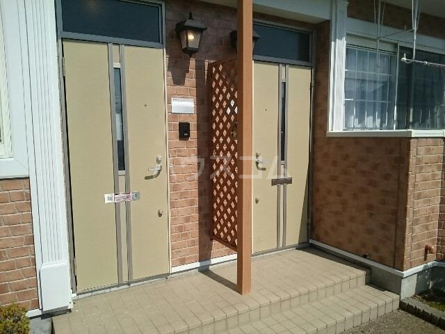 13/20 エントランス