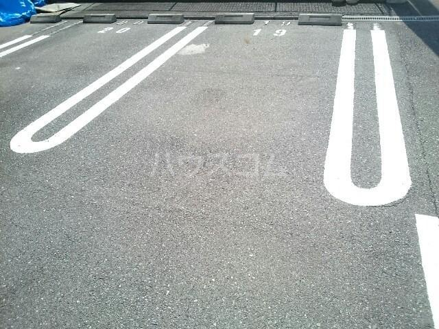 14/20 駐車場