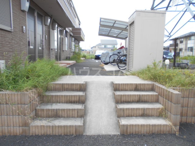 15/19 エントランス