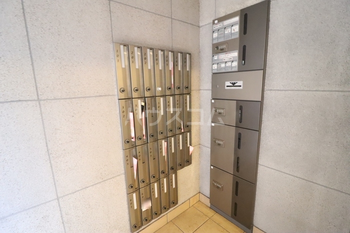 14/20 エントランス