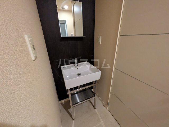 13/30 洗面
