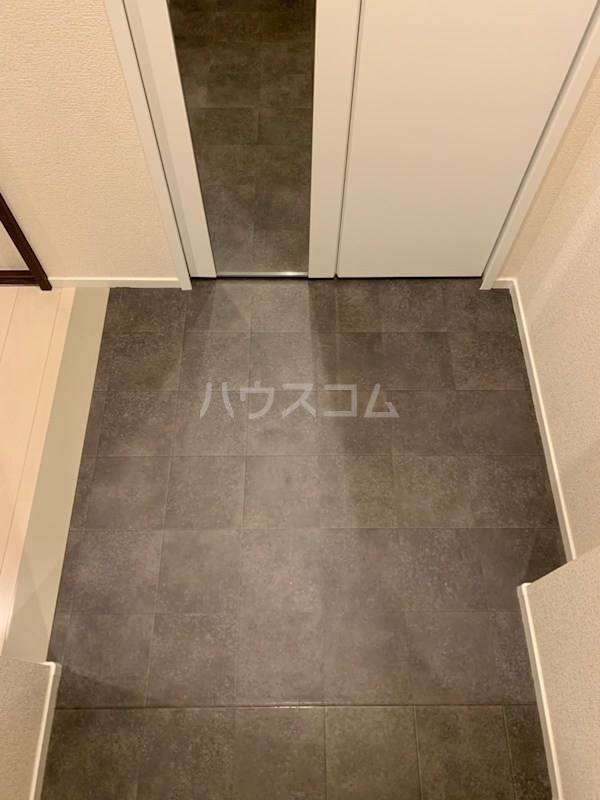 5/30 玄関