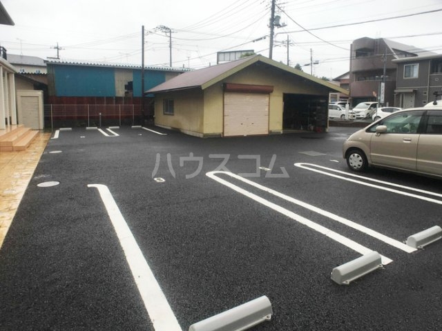 17/27 駐車場