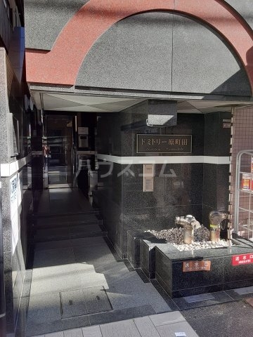 20/28 エントランス