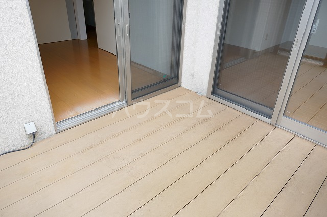 21/26 バルコニー