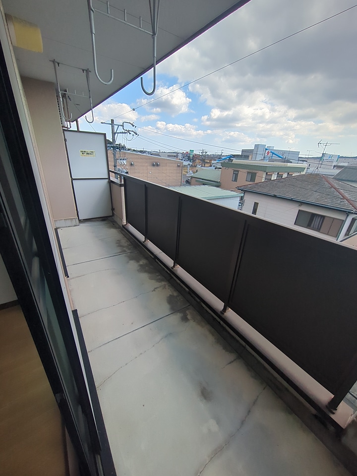 14/23 バルコニー